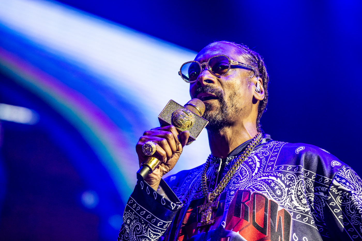 Snoop Dogg performs at Amsterdam's Ziggo Dome. Photo by Eva Plevier. 