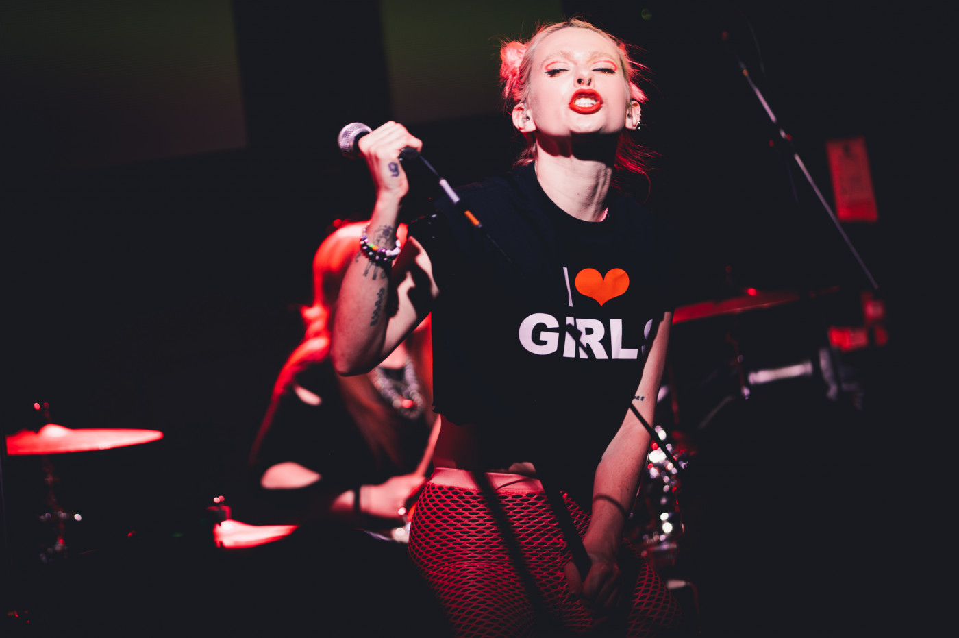 Girli onstage at Mama Roux's. Photo: Thomas Jackson