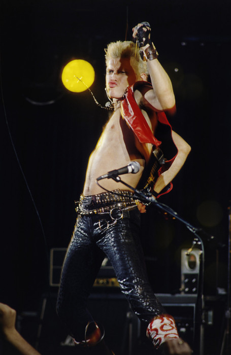 Billy Idol performing live, 1982