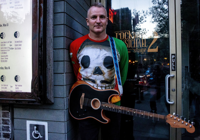 Joe Sumner playing a little Music in New York City