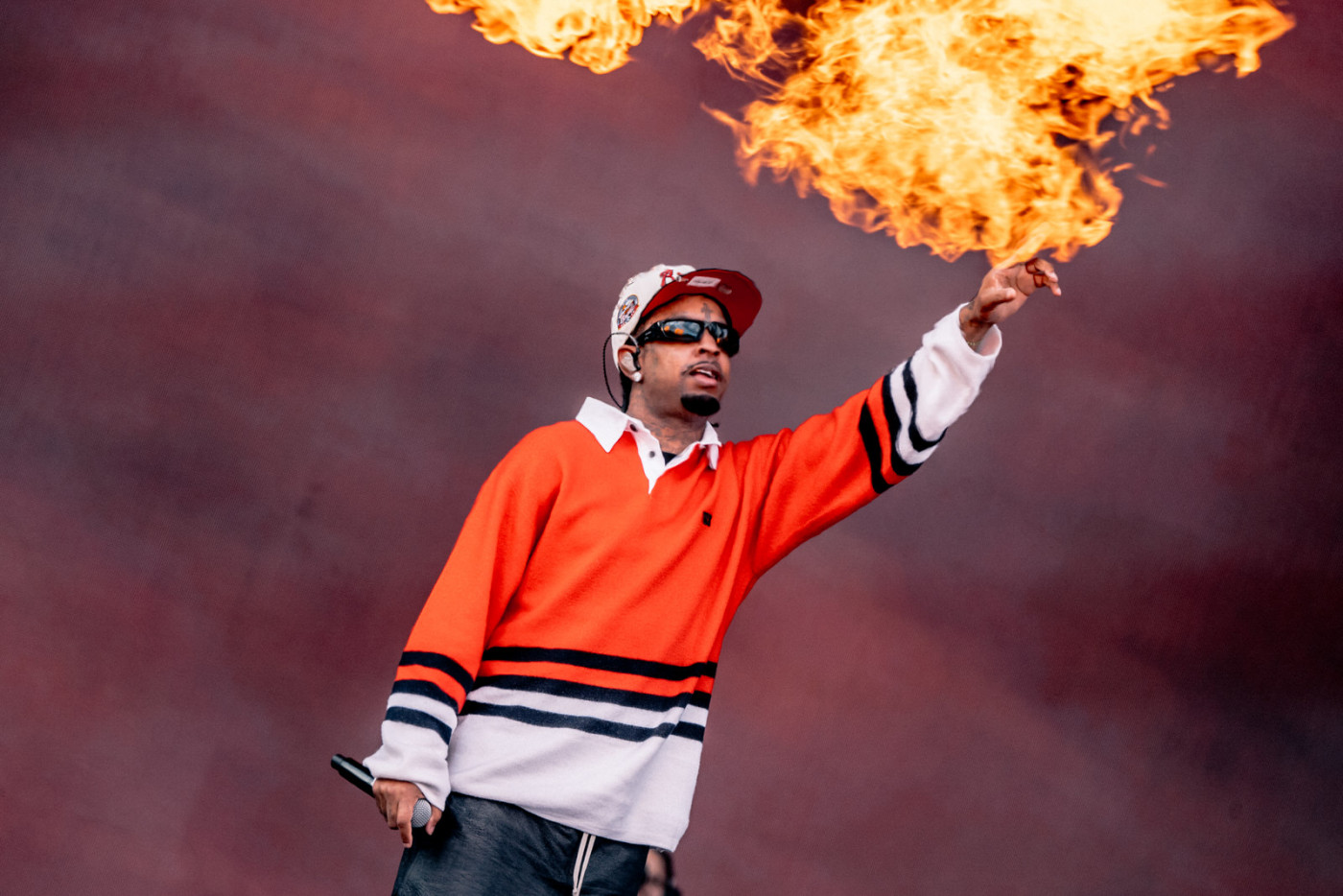 The pyro was the most interesting part of 21 Savage's lacklustre set. 